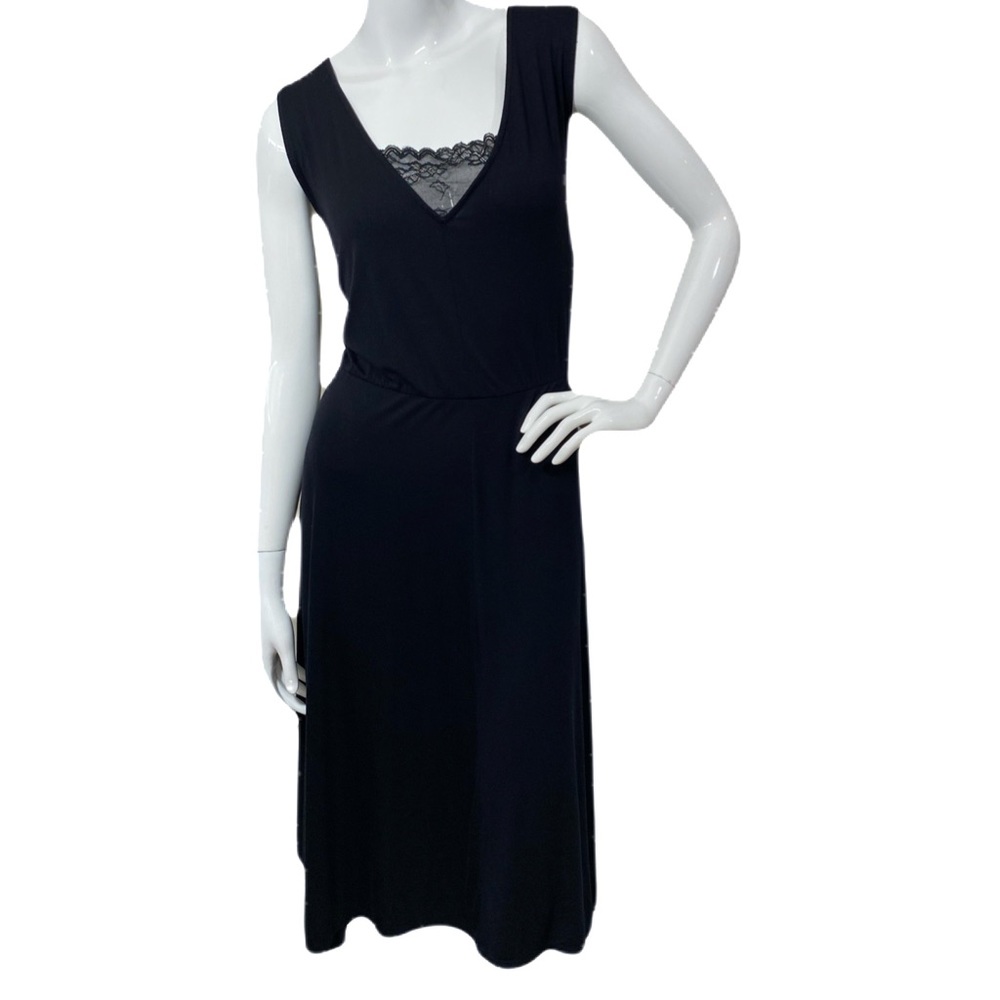 Plus size sleeveless jersey dress